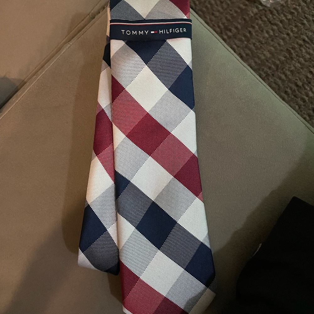 Tommy Hilfiger tie